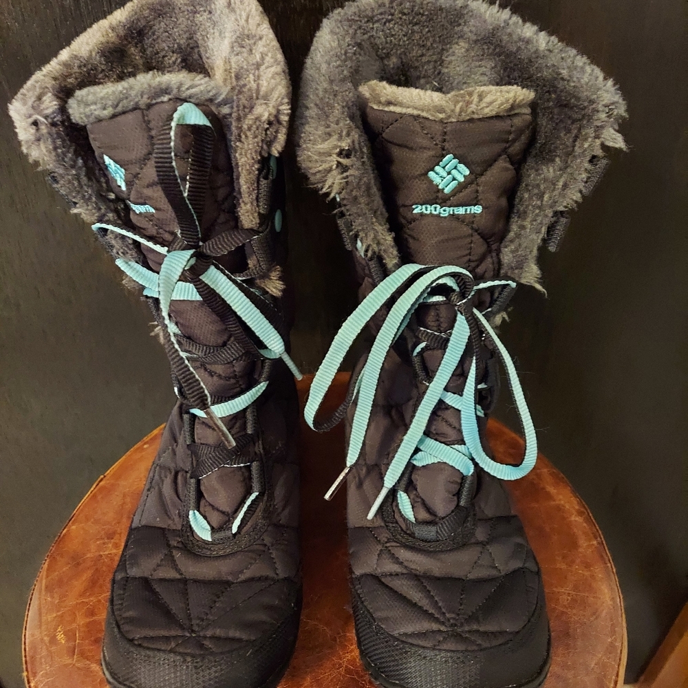 Columbia black winter boots